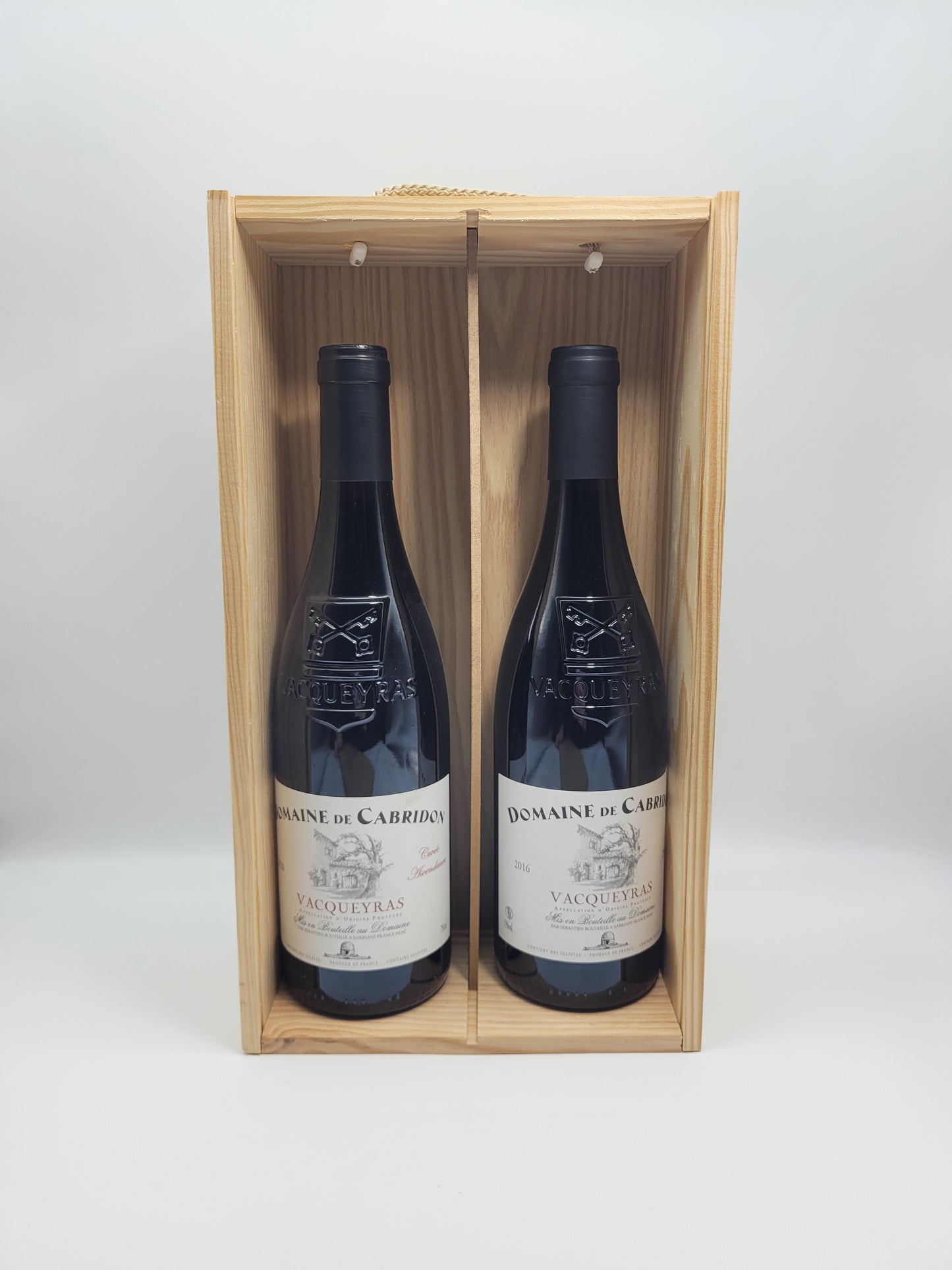 Wooden box for 2 bottles